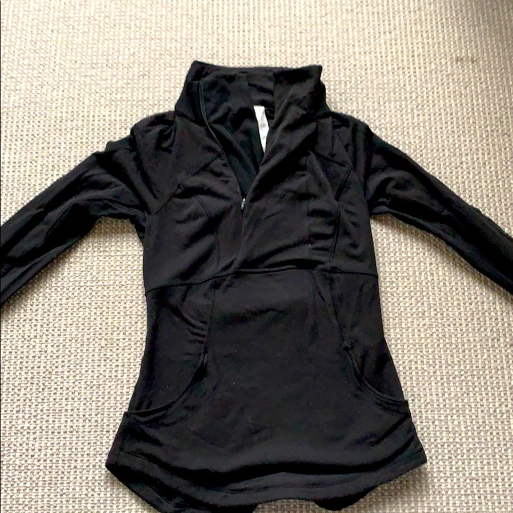 Lulu Lemon workout sweater, size 4!